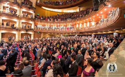 La fiesta del Apóstol de la 4T en Bellas Artes