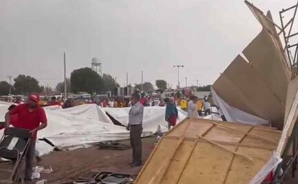 VIDEO: Viento derriba lona y templete de evento de Alejandra del Moral en Tecámac; hay varios lesionados