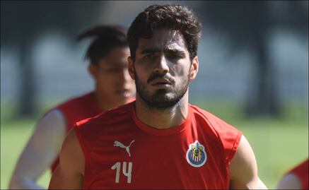 Antonio Briseño se unió a los cantos en el "Banderazo rojiblanco"