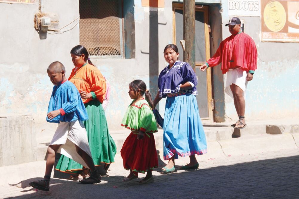 En Batopilas, cuarto municipio con menor Índice de Desarrollo Humano en México, grupos armados se disputan la zona serrana, por ser un lugar idóneo para el cultivo de amapola y marihuana (FOTOS: ESPECIAL)