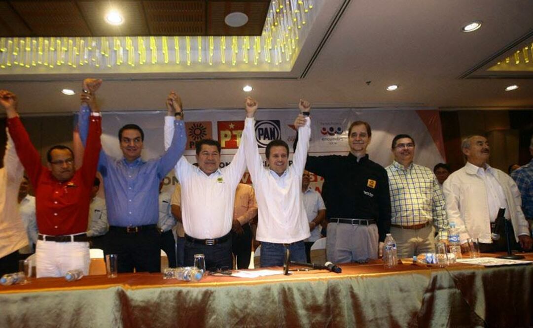 El líder del sol azteca acudió a Tabasco para apuntalar la alianza PRD-PAN. /Tomada de @PrensaBasave