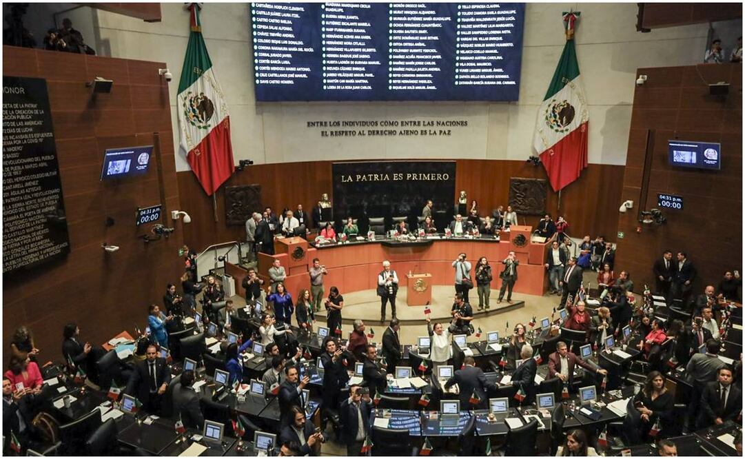 Senadores oficialistas realizaron la declaratoria constitucional de la reforma judicial, luego de que la mayoría de los congresos estatales la ratificaron. Foto: Yaretzy Osnaya / EL UNIVERSAL