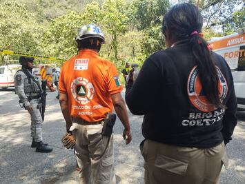 Accidente de autobús de Bomberos deja una persona muerta y seis heridos en Veracruz; conductor habría perdido el control