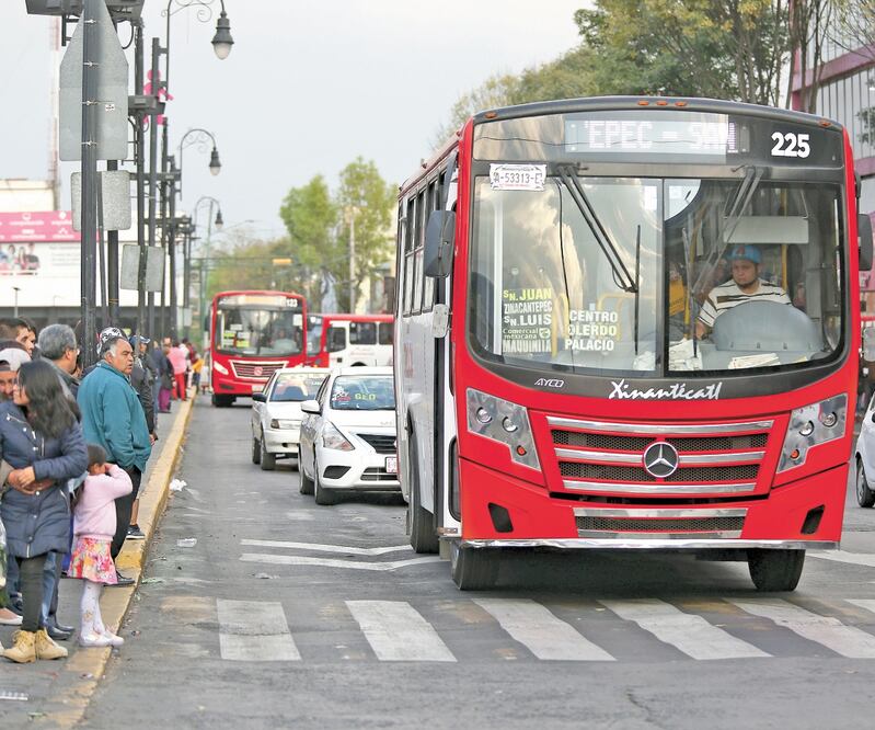 Habitantes del Estado de México han mostrado su descontento por el incremento que impacta sus bolsillos. JORGE ALVARADO. EL UNIVERSAL
