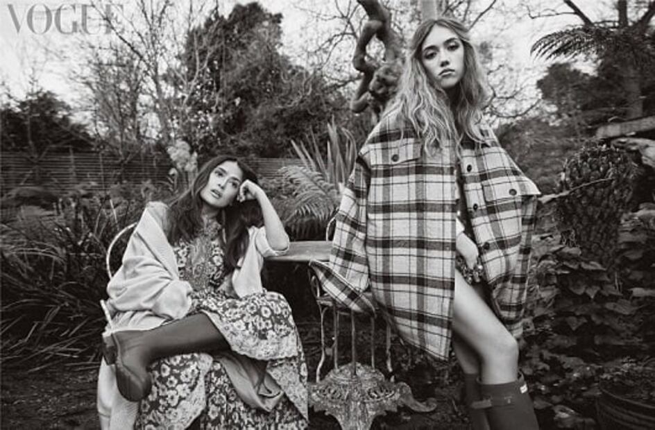 Los increíbles looks de Salma Hayek y su hija Valentina en Vogue