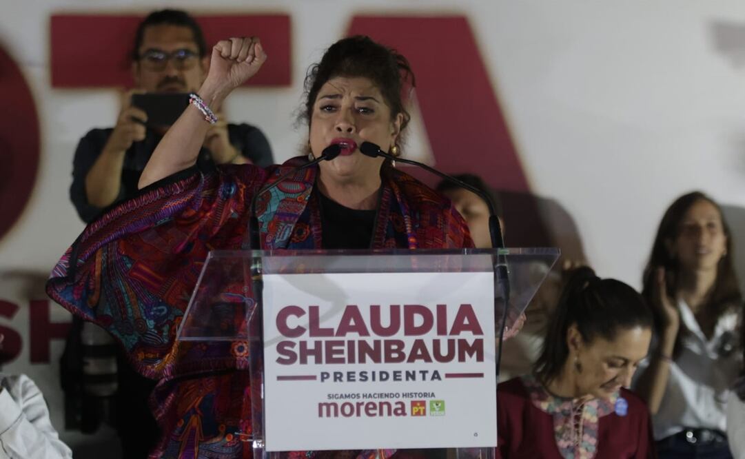 Desde la explanada de la alcaldía Benito Juárez, Clara Brugada, envió un mensaje a su contrincante Taboada. Foto:  Carlos Mejia - EL UNIVERSAL