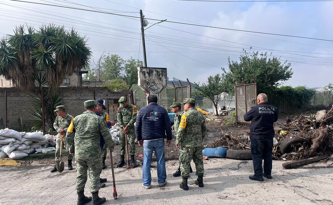 El personal se desplegó en las colonias Ejidal San Isidro, Ampliación Ejidal San Isidro y en la Unidad Habitacional Niños Héroes, de Cuautitlán Izcalli. Foto: Arturo Contreras / EL UNIVERSAL
