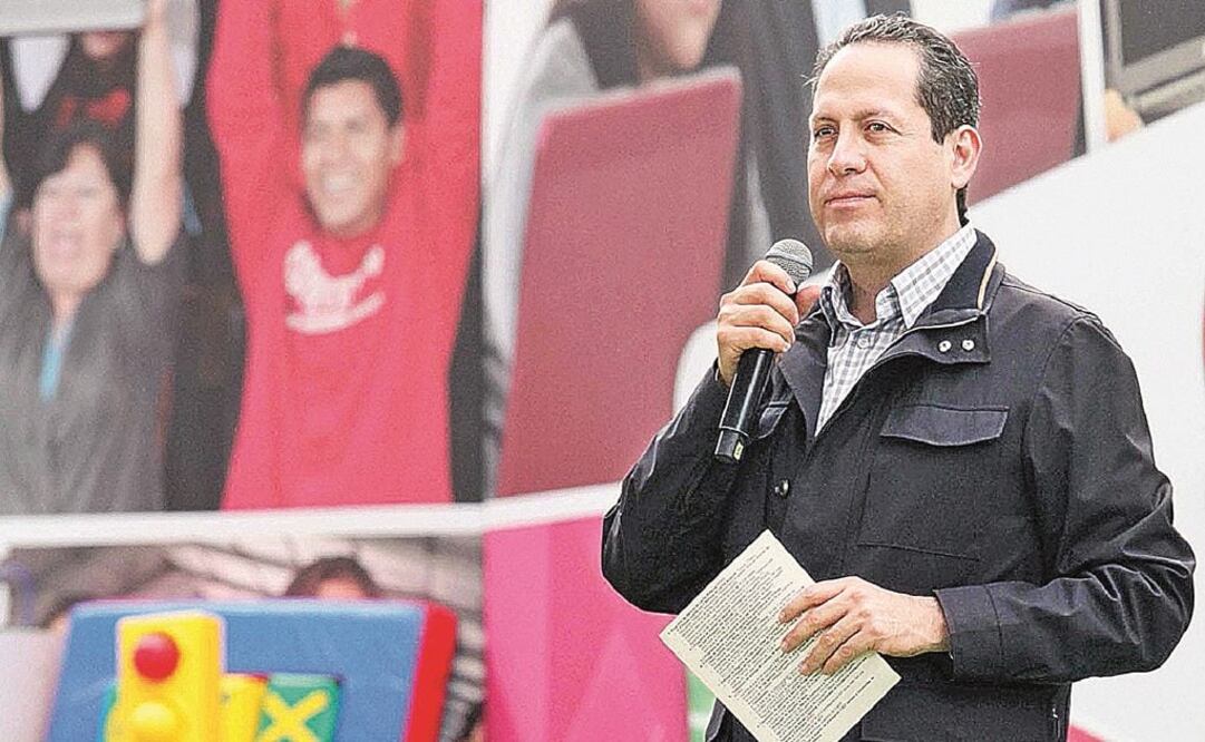 Entrega Edomex apoyos a damnificados por explosión en Tultepec