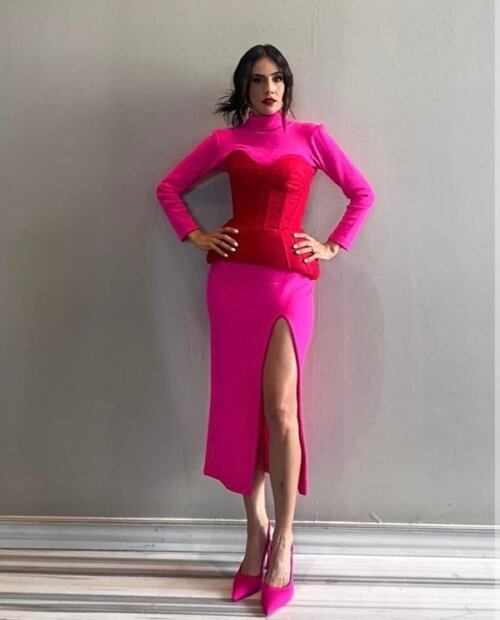 Sandra Echeverría impacta con su look en la presentación de “María Félix, La Doña”