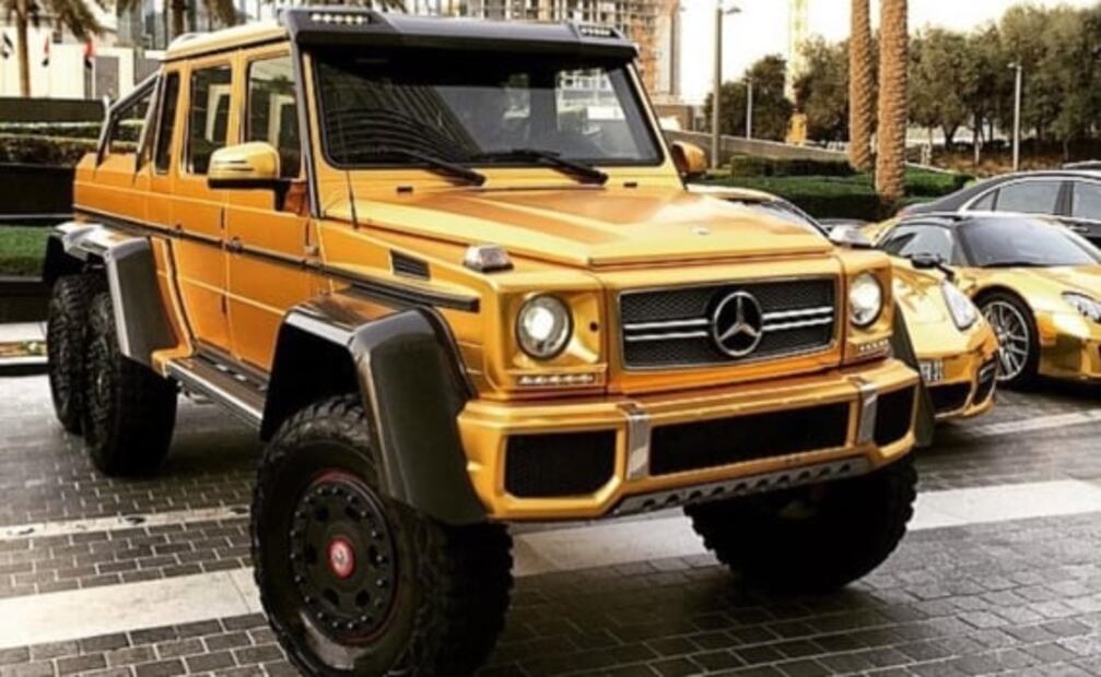 Estos autos cubiertos de oro son los más caros y extravagantes