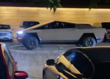 Tesla Cybertruck es captada en la calle por primera vez