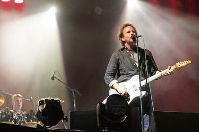 Pearl Jam lleva su música al cine: lo que tienes que saber de "Dark Matter" que se estrena hoy