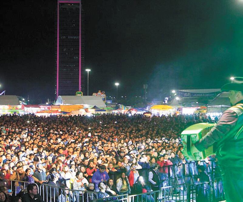 En el Teatro del Pueblo se han presentado grupos como Los Invasores de Nuevo León, Genitallica y Jumbo.