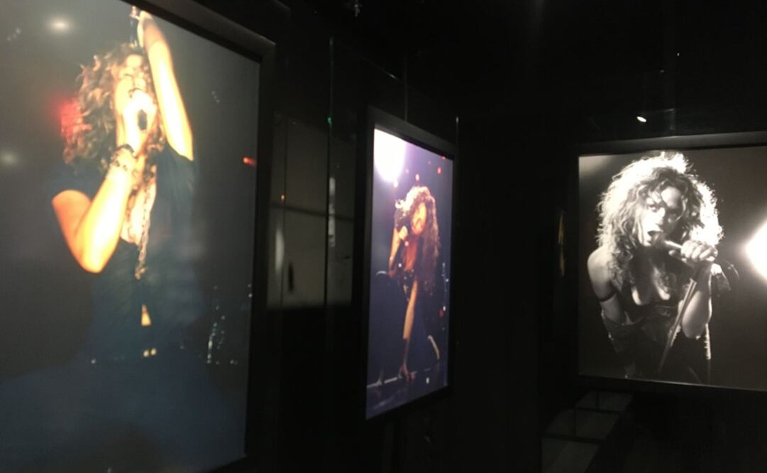“Shakira, estoy aquí experience” contiene más de 100 objetos alrededor de la vida artística de la colombiana. Foto: César Huerta/EL UNIVERSAL.