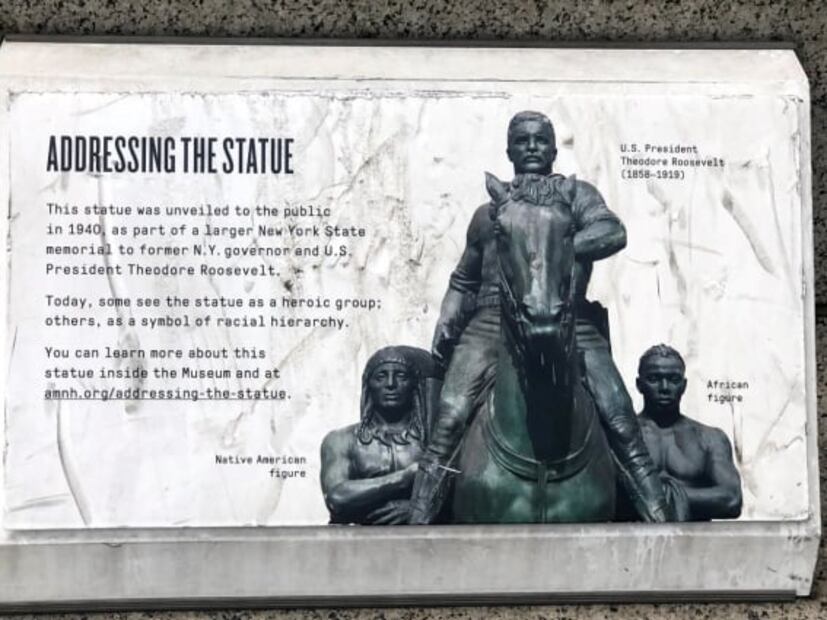 Desmantelan la controvertida estatua de Roosevelt en Nueva York
