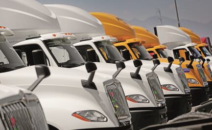 Producción de camiones pesados disminuye 13% en mayo; se fabricaron 10 mil 576 unidades 