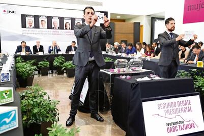 Anaya abre y cierra el tercer y último debate