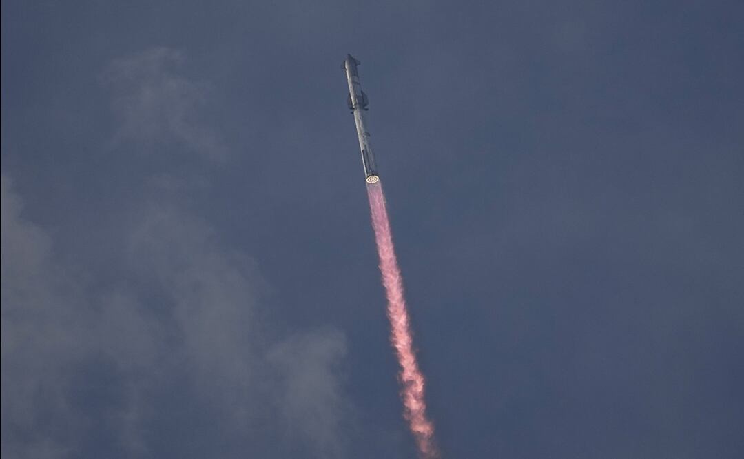 El despegue, que se llevó a cabo alrededor de las 7:50 hora local (12:00 GMT), ha sido en principio exitoso. Foto: AP