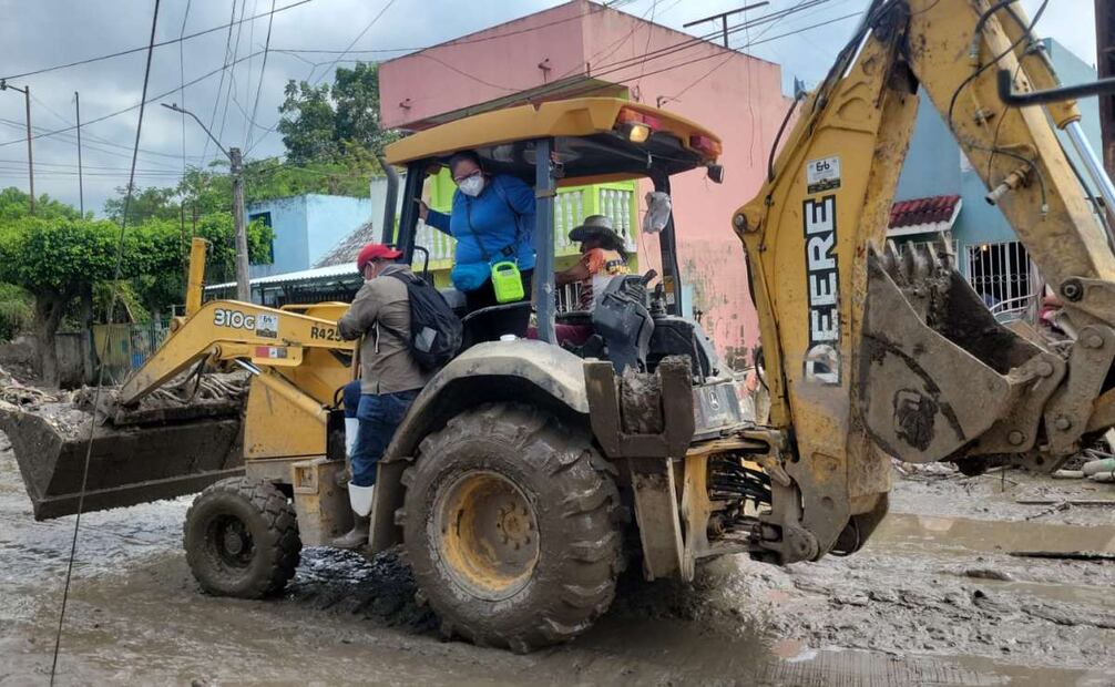 En Poza Rica, se realizan trabajos en el polígono conformado por las calles Palomas, del Río, Pelícanos y las Garzas, en la colonia INFONAVIT Las Gaviotas.
Foto: Especial.