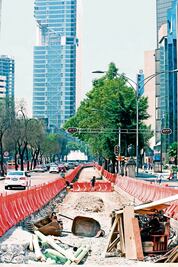 Defensa tardía ante el Metrobús en Reforma