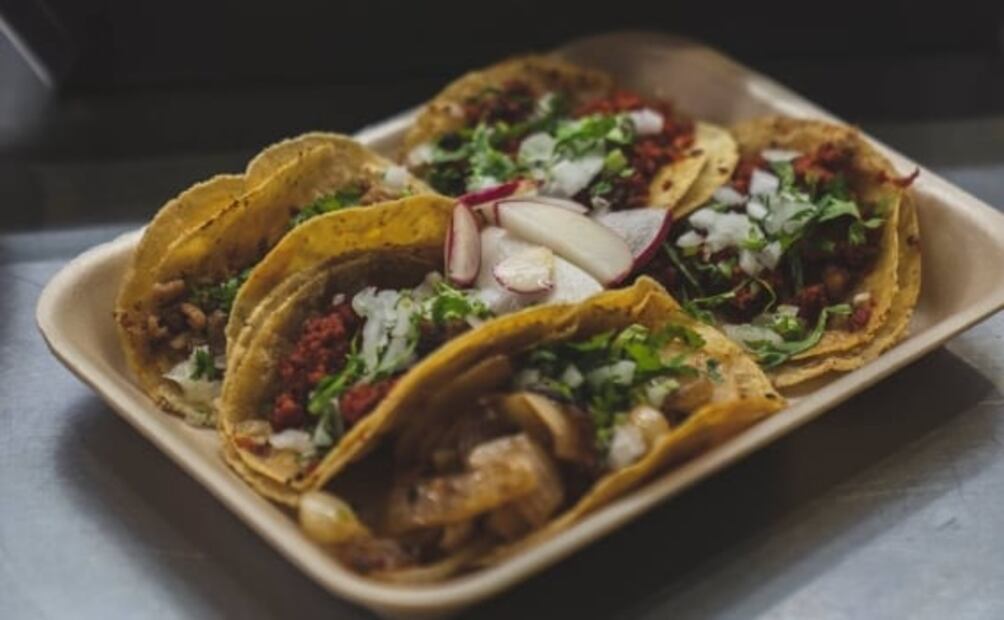 Mito o estereotipo: ¿Por qué los hombres hacen tacos y las mujeres quesadillas?