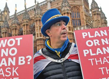 May regresa al Parlamento con mismo plan para Brexit