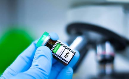 Muertes por SIDA aumentarán si EU no restablece su ayuda; ONU advierte sobre resurgimiento de pandemia de VIH