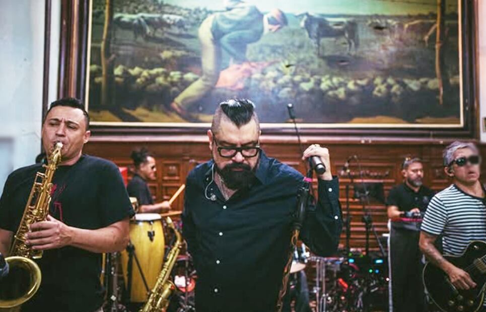 Dr. Shenka debutó como cantante de Panteón Rococó en 1995.
Foto: Instagram 
