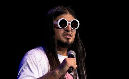 ¿Quién es Carlos Ballarta, standupero que chocó en redes con el hijo de AMLO?