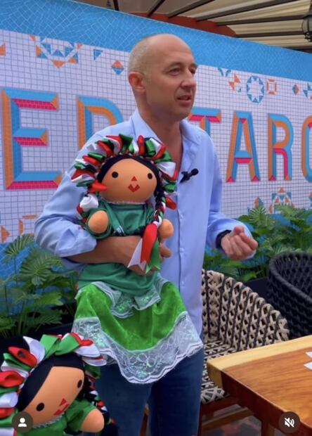 Una muñeca Lele gigante viajará a Qatar 2022: conoce su historia