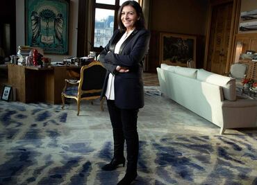 Alcaldesa de París, Anne Hidalgo, prevé anunciar su candidatura presidencial, según medios