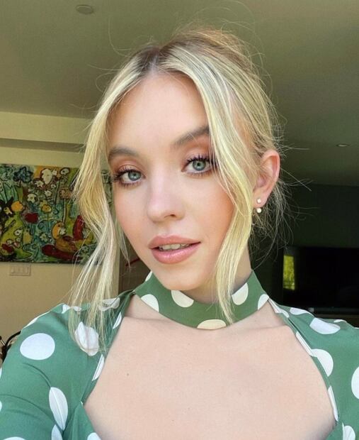 El chongo alto de Martha Debayle es ideal para el invierno