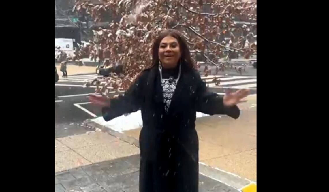 La jefa de Gobierno, Clara Brugada, compartió un video desde Washington D.C., Estados Unidos, previo al sorteo final de FIFA rumbo al Mundial 2026. Foto: captura de pantalla