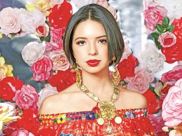 ¿Qué hace a Ángela Aguilar una estrella de la moda?