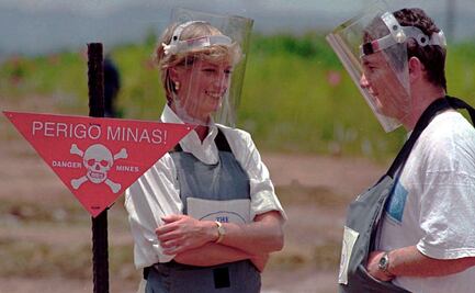 Cuando Lady Di caminó entre minas terrestres y sorprendió al mundo 