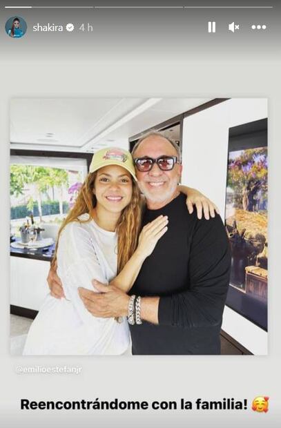 Shakira presume foto junto a Juan Luis Guerra. Instagram shakira.