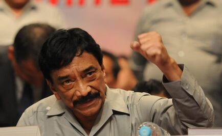 Ferrocarrileros reeligen a Víctor Flores; suma 27 años como líder sindical