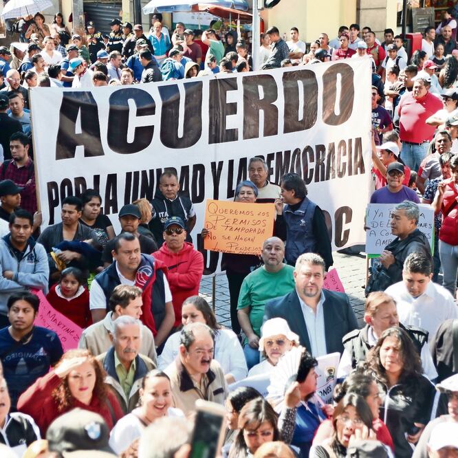 Una comitiva de 30 integrantes del gremio ingresaron al salón Heberto Castillo y fueron atendidos por el presidente de la Junta de Coordinación Política (Jucopo), Ricardo Ruiz, quien también es el coordinador de la bancada de Morena. ARIEL OJEDA