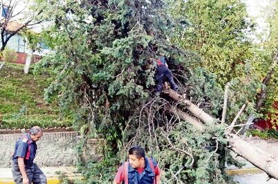 Gobernador suspende clases en todo el Edomex