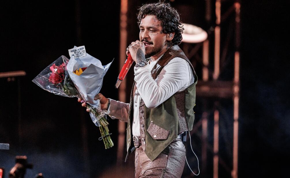 Esta noche el público de la plaza de toros vibró con los clásicos del cantante de regional mexicano Cristian Nodal 

Fotos: de Yaretzy M. Osnaya EL UNIVERSAL