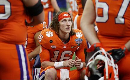 Trevor Lawrence se despide de Clemson; es elegible para el Draft de NFL