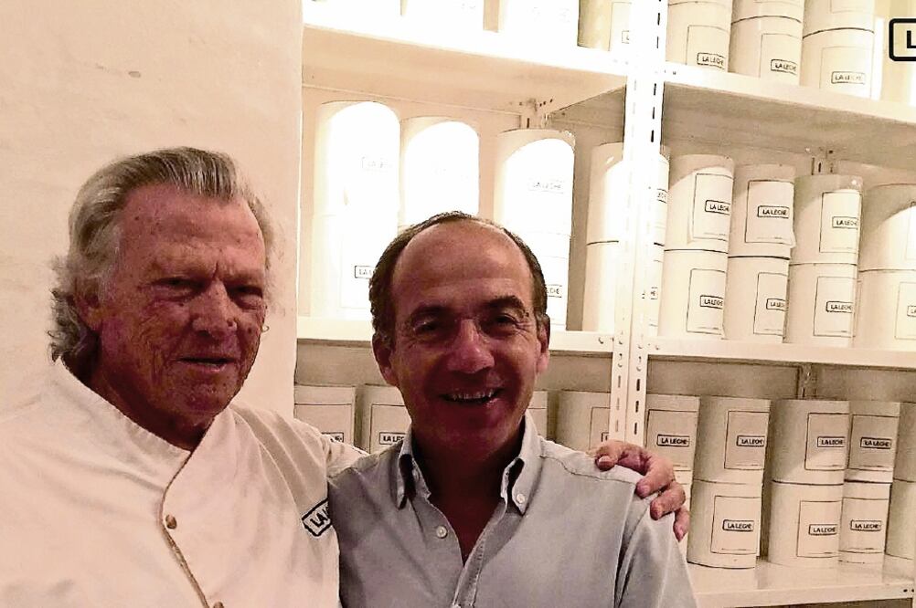 En el establecimiento solían departir cantantes, actores, futbolistas y ha sta políticos como el ex presidente Felipe Calderón Hinojosa (TOMADA DE FACEBOOK)