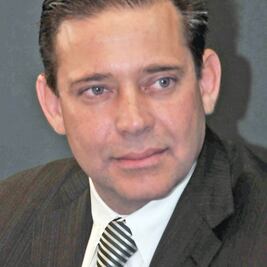 Ex gobernador Eugenio Hernández, a un paso de ser deportado