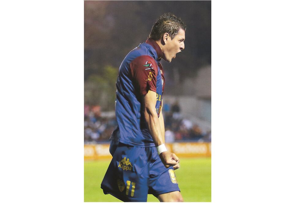 Los Potros de Hierro dejaron en el camino al Celaya (ISMAEL ARROYO. IMAGO7)