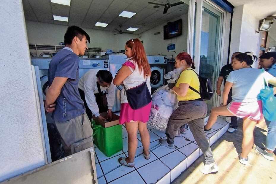En Tlalpan han tenido que utilizar las lavanderías para no acabarse el poco líquido que hay en los hogares. Foto: Fernanda Rojas / EL UNIVERSAL