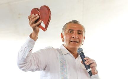 En Tabasco, políticos quitan fotos con Bermúdez y con Adán Augusto