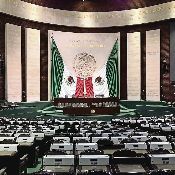 El recinto legislativo de San Lázaro ya se encuentra dispuesto para que mañana Andrés Manuel López Obrador rinda protesta como Presidente de la República Mexicana. Foto: Horacio Jiménez. El Universal 