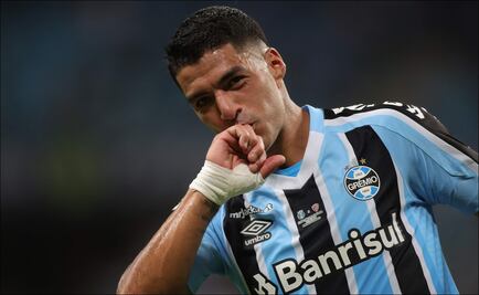 Triplete de Luis Suárez en su debut con el Gremio de Brasil