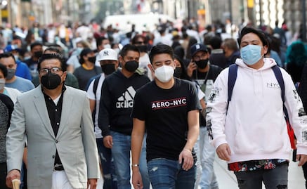 ¿Adiós al cubrebocas? Expertos analizan si continúa o no su uso; prevén anuncio el jueves