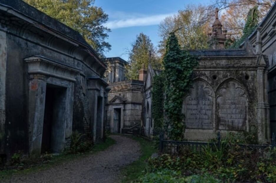 Histórico cementerio donde se encuentra Karl Marx sufre daños a causa del cambio climático